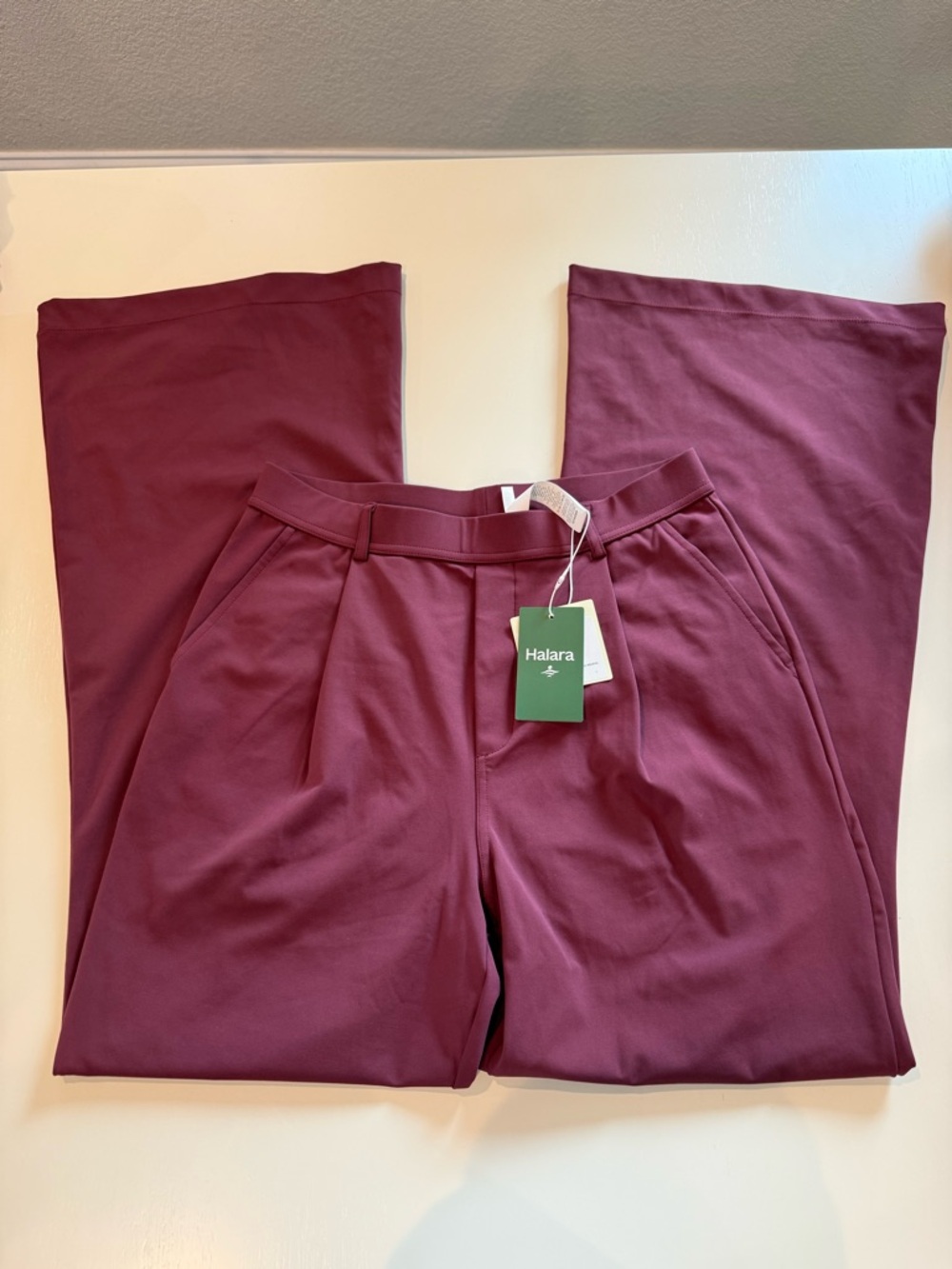 HALARA Women's Wine Burgundy Wide-Leg Pleated Pants